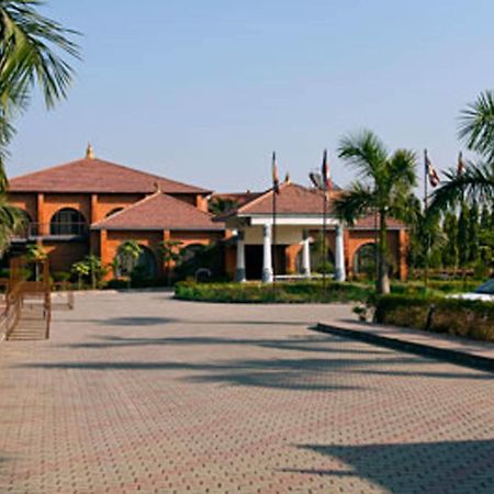 Hotel Lumbini Garden New Crystal Exterior photo